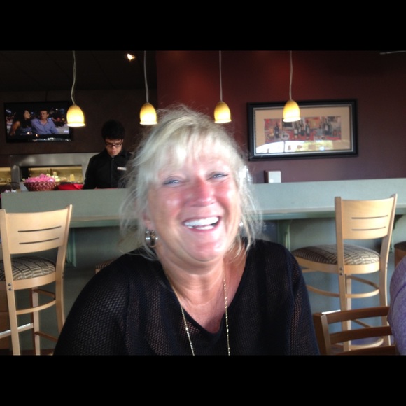 Meet your Posher, Tami - Picture 3 of 3